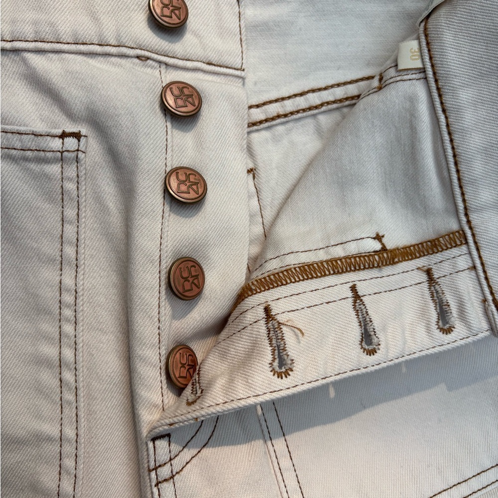 Ulla Johnson the Lou Flare Jeans in Cream - Picture 2 of 7